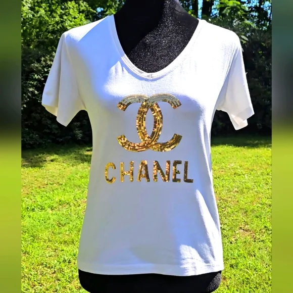 Chanel White and Gold Graphic Sequin T-Shirt - Picture 1 of 5